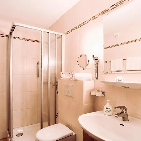 Schauinsland فندق باد بيترستال غريسب