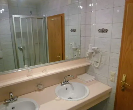 Schauinsland Hotel 3*